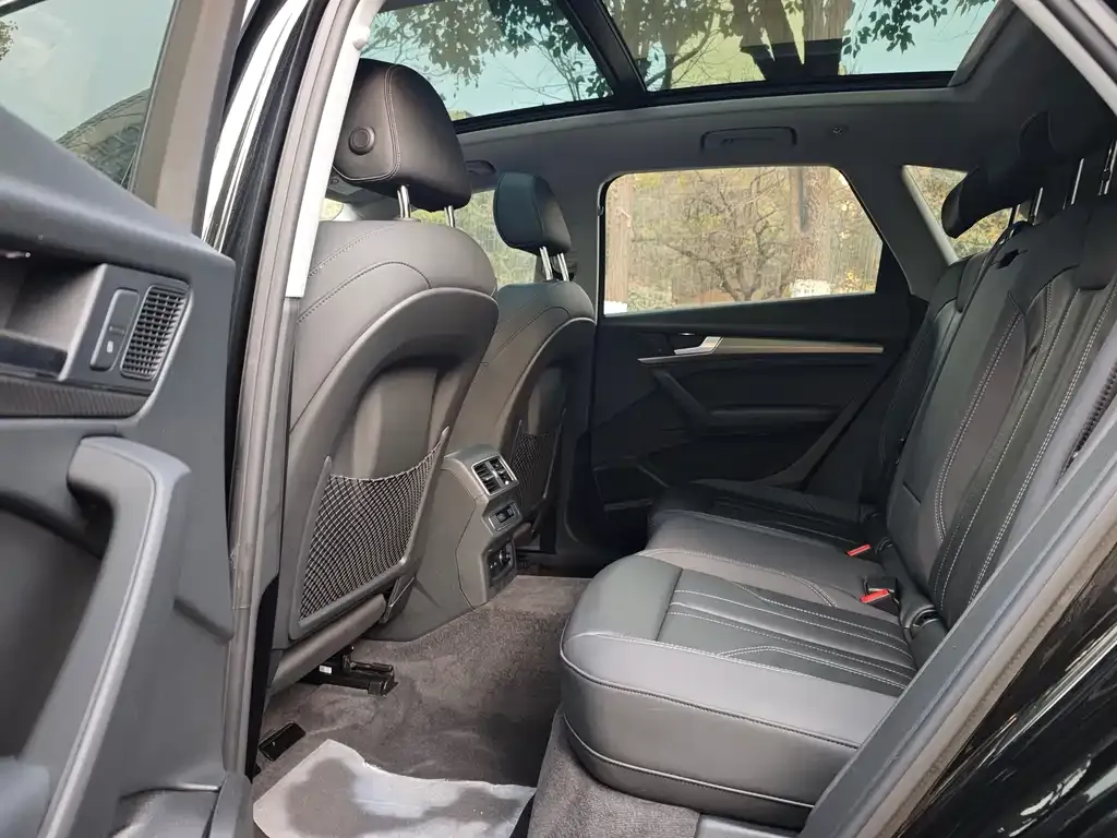 Audi Q5L 2022 из CN, фото 10