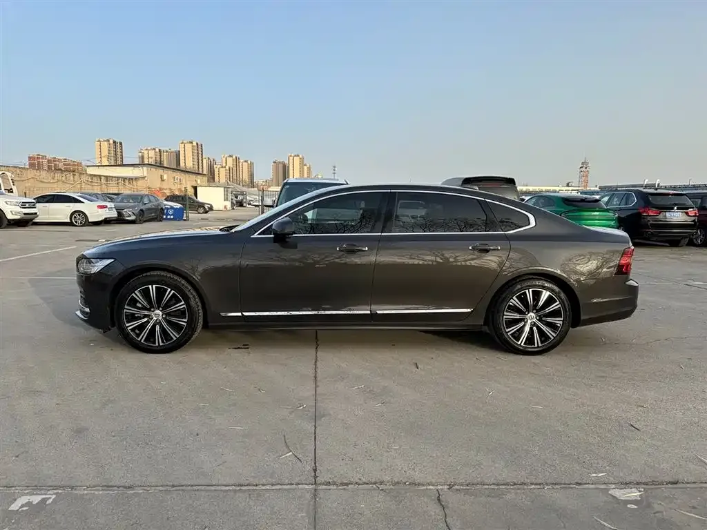 Volvo S90 — фото 7