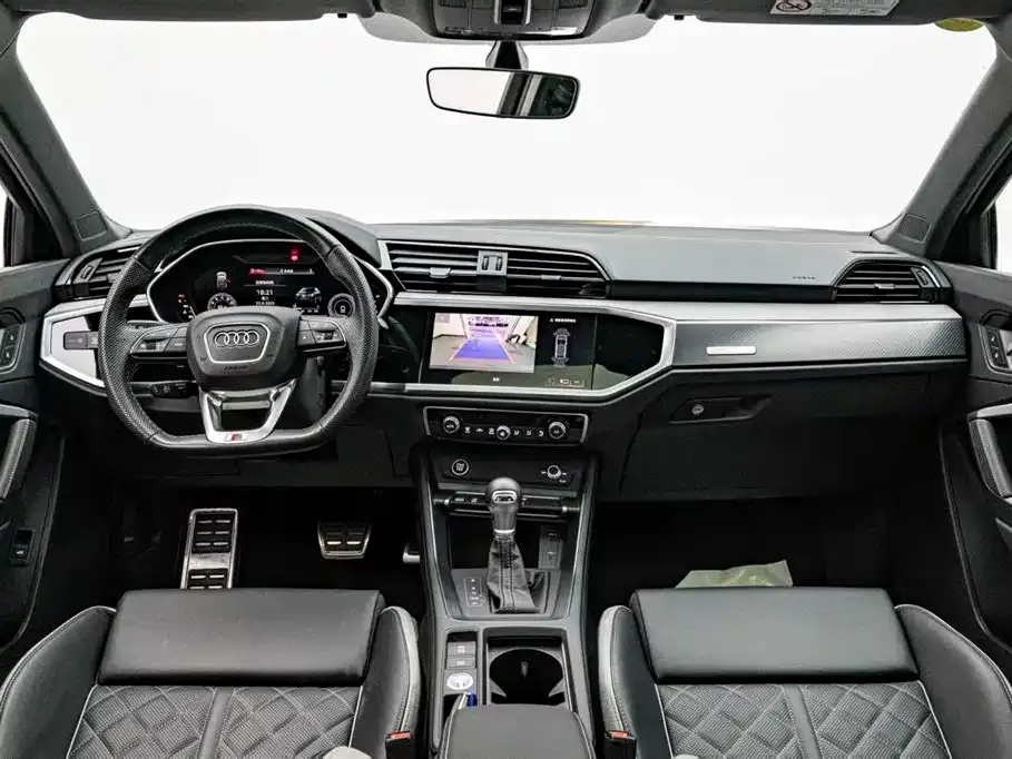Audi Q3 Sportback — фото 3