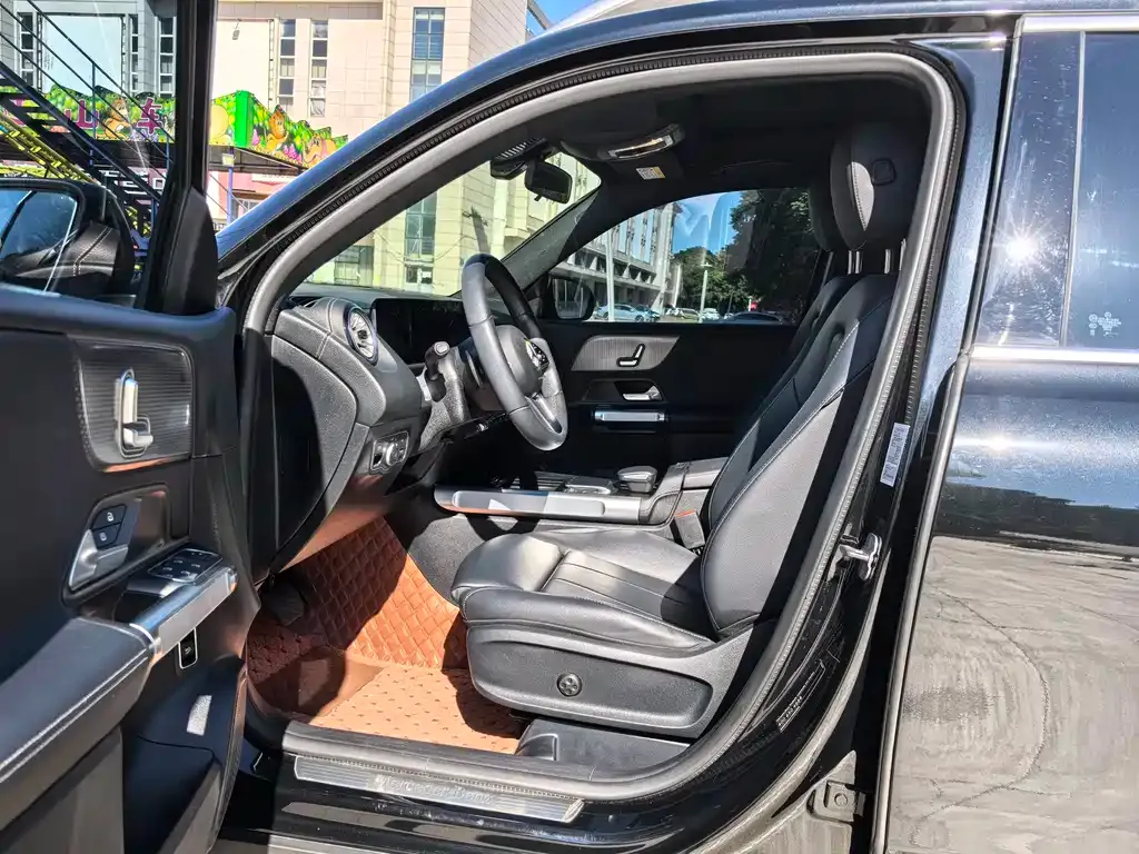 Mercedes-Benz GLB 2023 из CN, фото 4