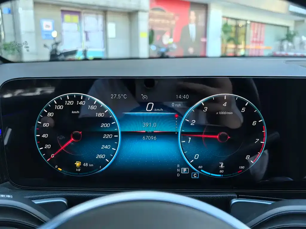 Mercedes-Benz GLB 2023 из CN, фото 8