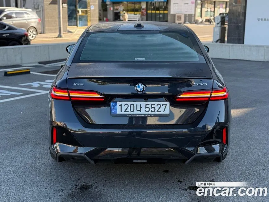 BMW 5-Series 2024 из KR, фото 2