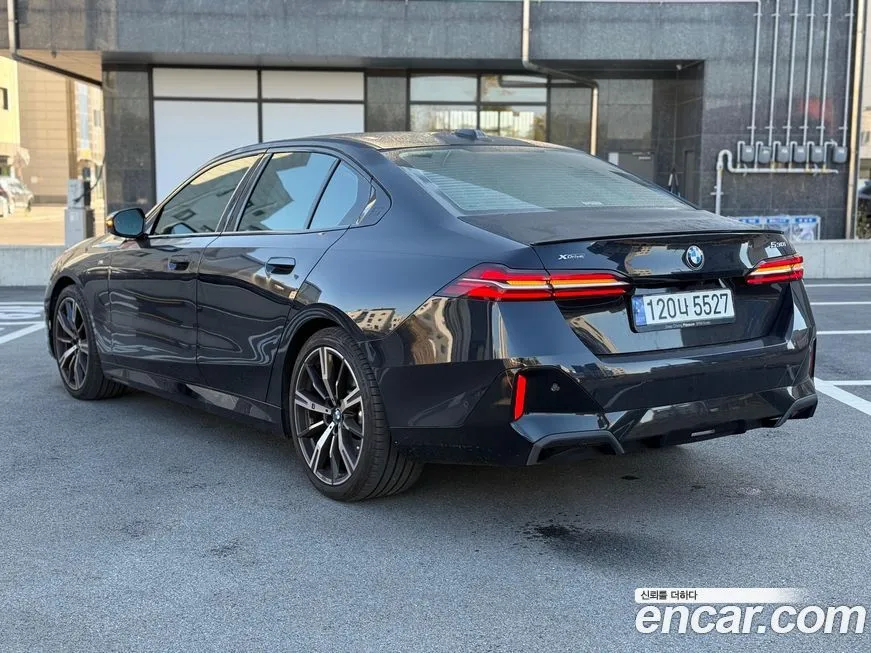 BMW 5-Series 2024 из KR, фото 6