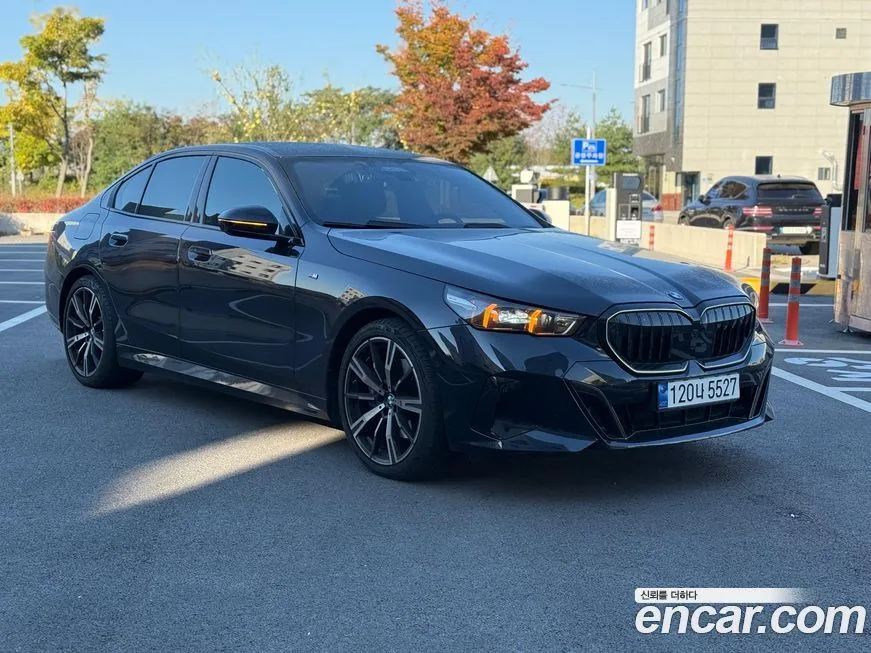 BMW 5-Series 2024 из KR, фото 8