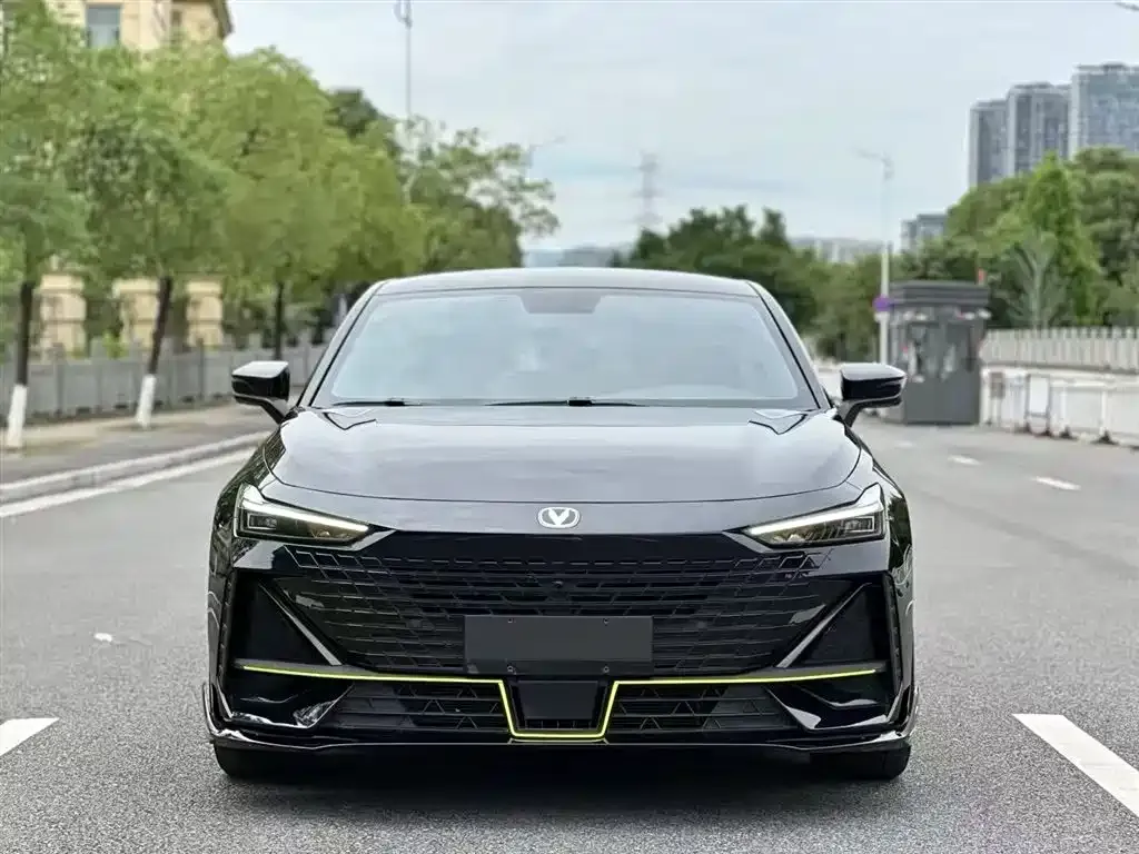 Changan UNI-V 2023 из CN, фото 3