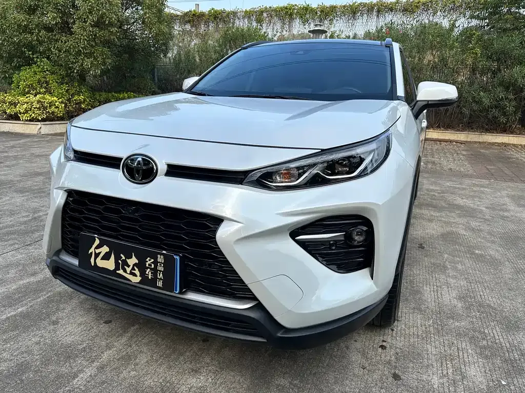 Toyota Wildlander 2023 из CN, фото 3