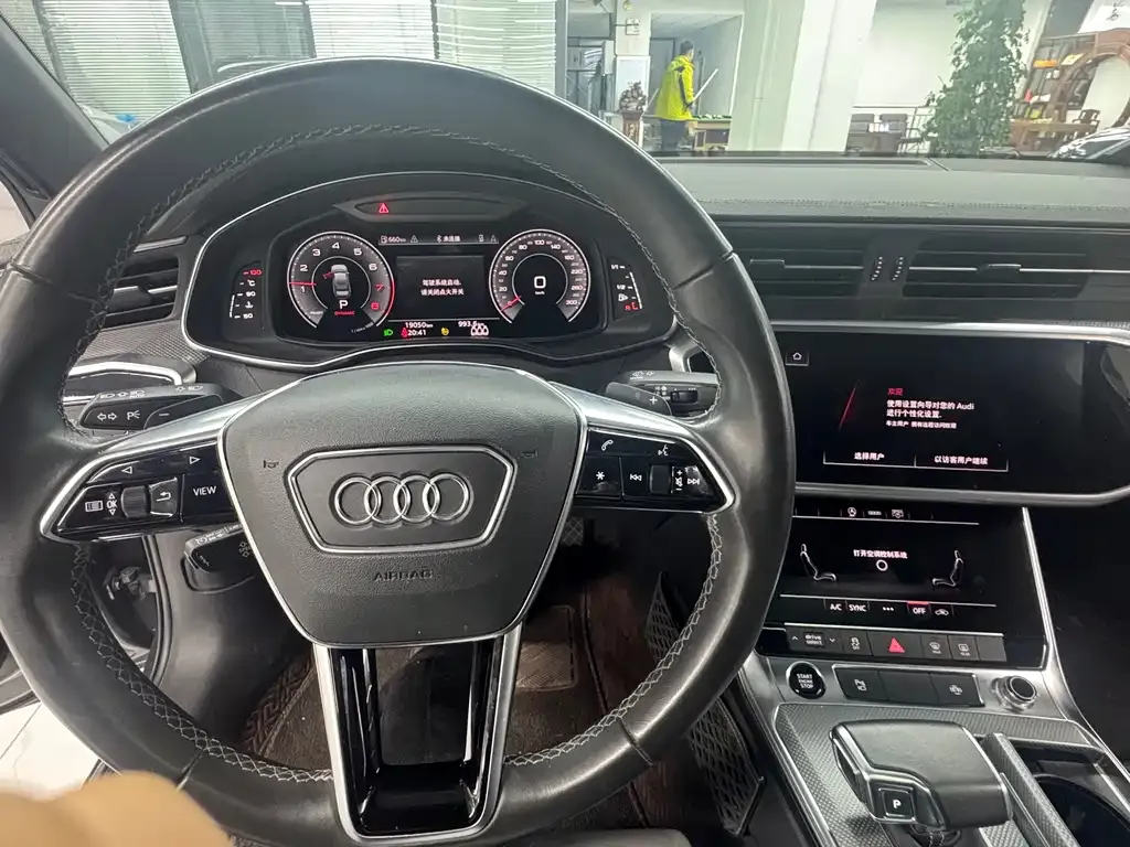 Audi A6L 2022 из CN, фото 9