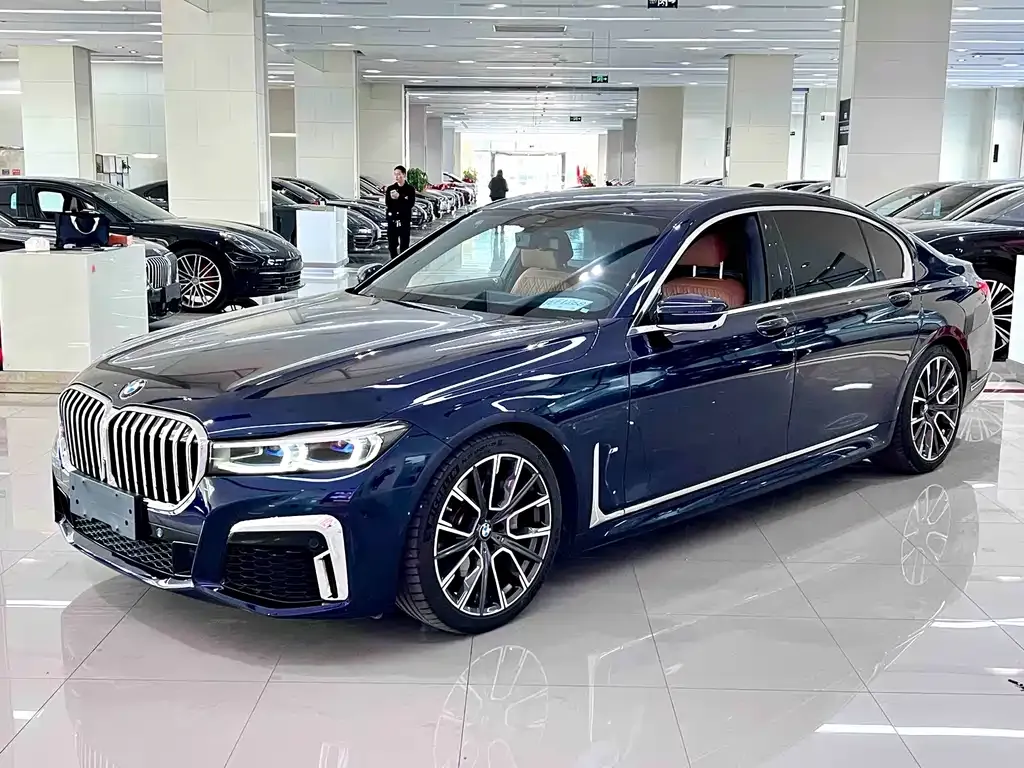 BMW 7 Series 2021 из CN, фото 1