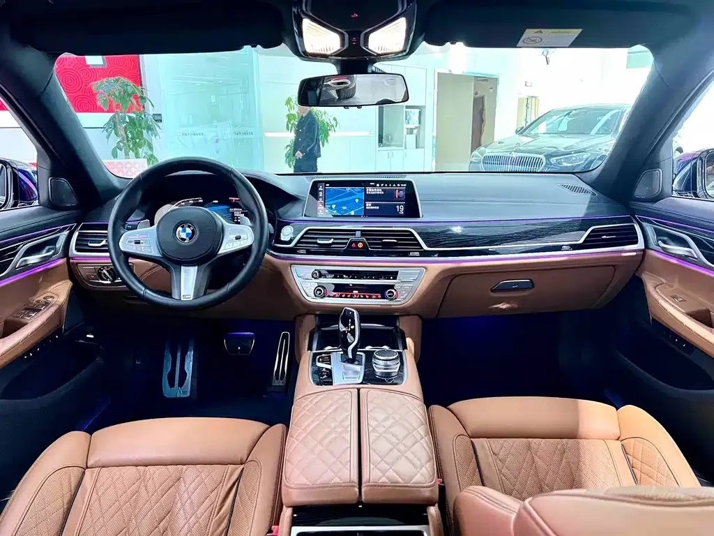 BMW 7 Series 2021 из CN, фото 8
