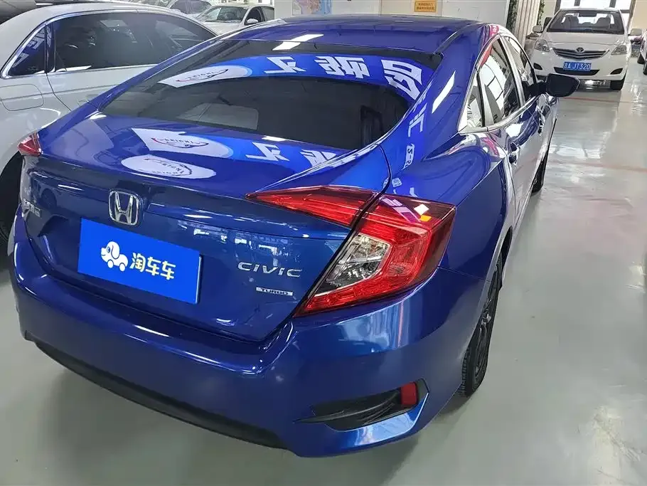 Honda Civic — фото 3