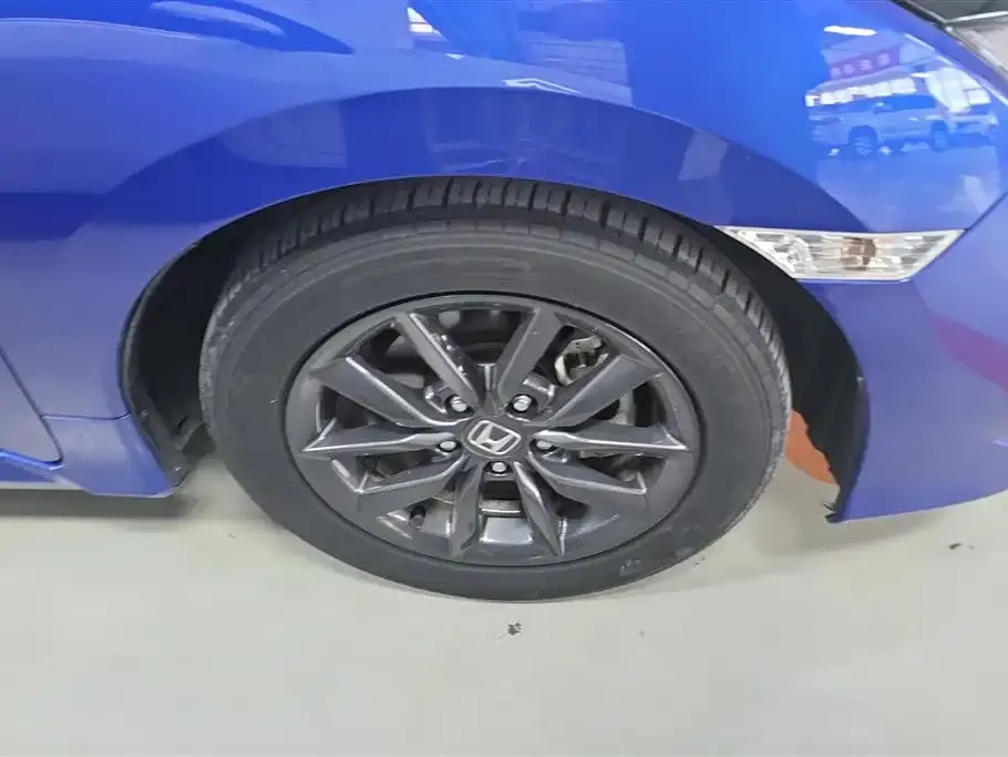 Honda Civic — фото 6