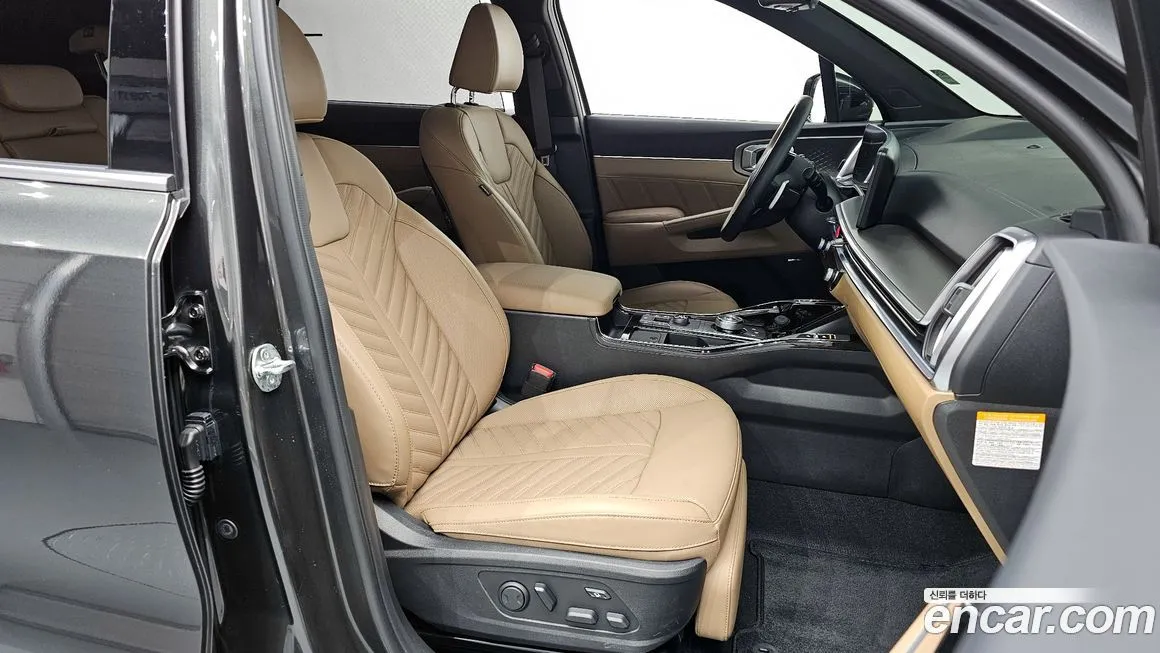 Kia Sorento — фото 10