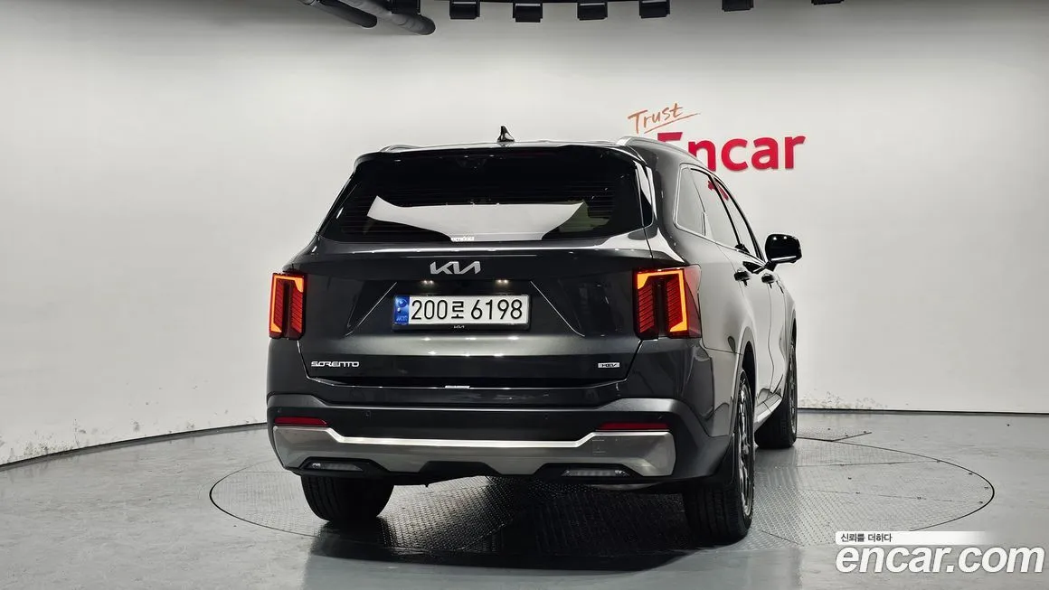 Kia Sorento — фото 4