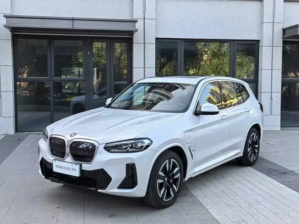 BMW iX3 2025 из CN, фото 1