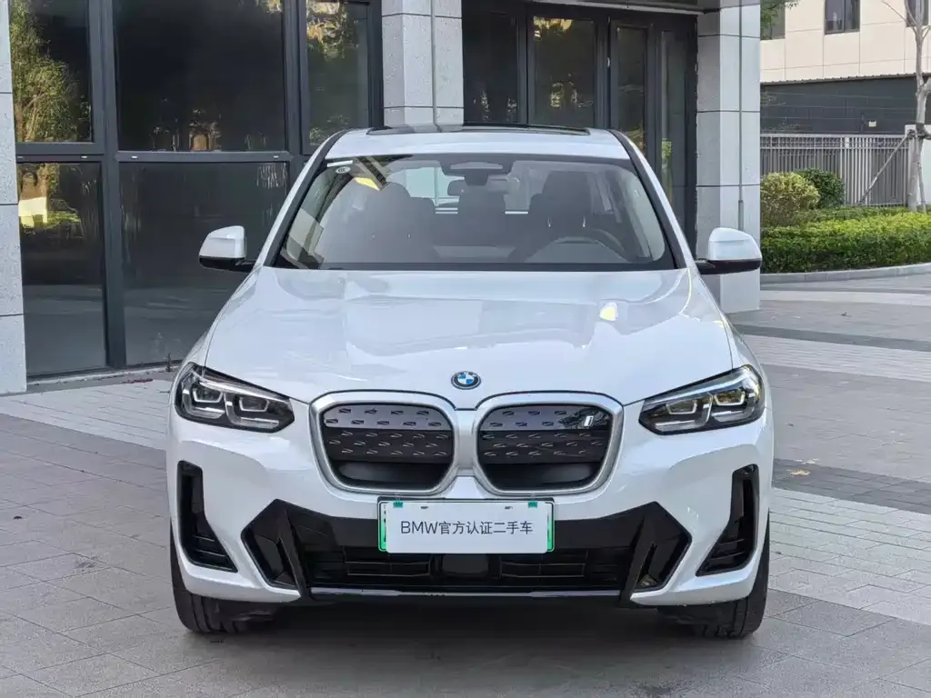 BMW iX3 2025 из CN, фото 2