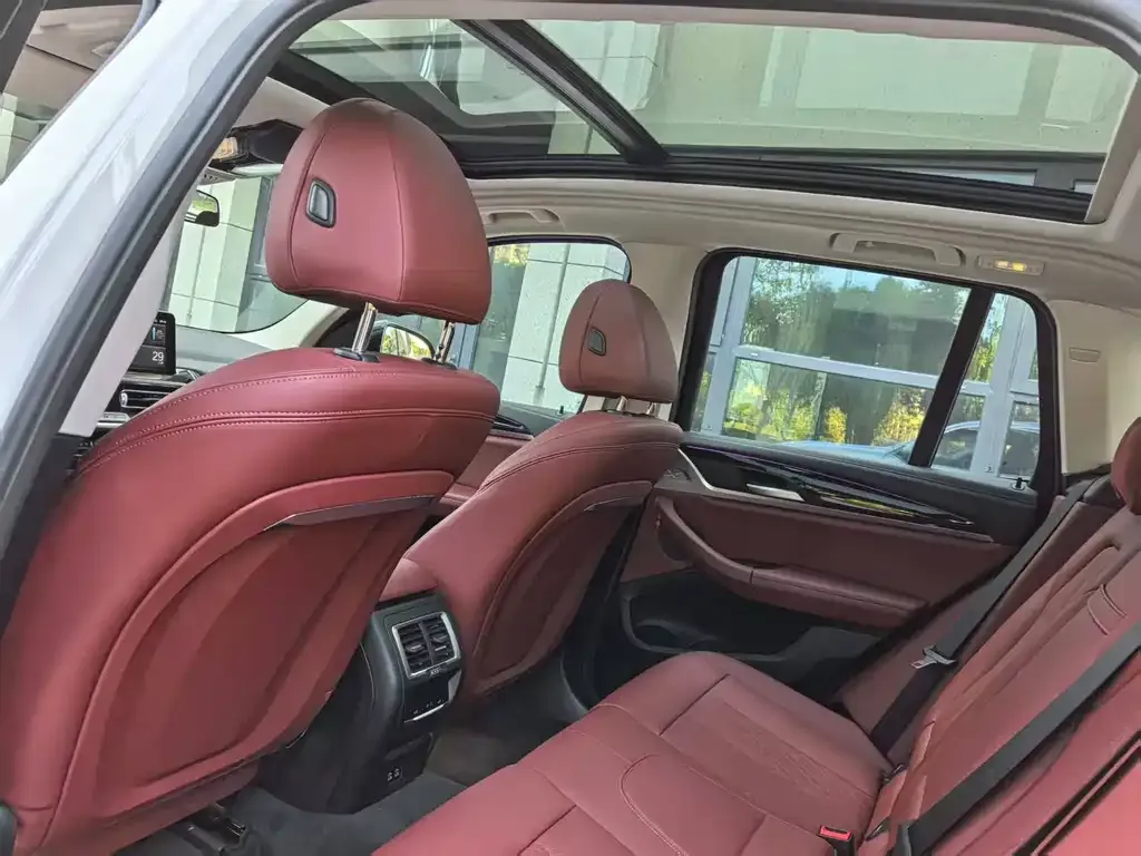 BMW iX3 2025 из CN, фото 9