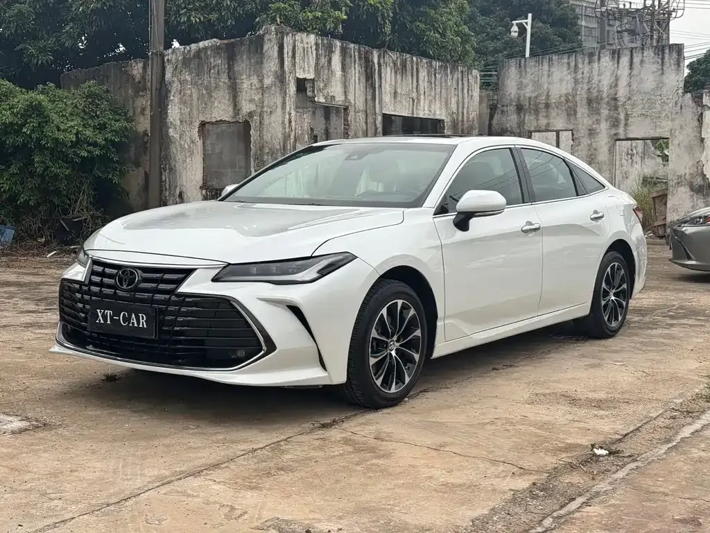 Toyota Avalon 2023 из CN, фото 2