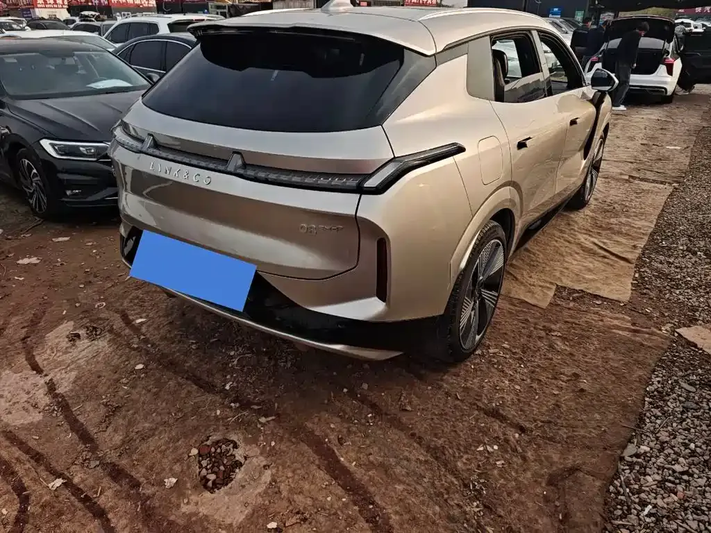 Lynk & Co 08 EM-P 2024 из CN, фото 10