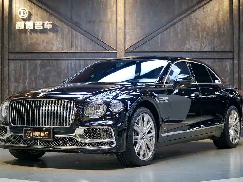 Bentley Flying Spur — фото 1