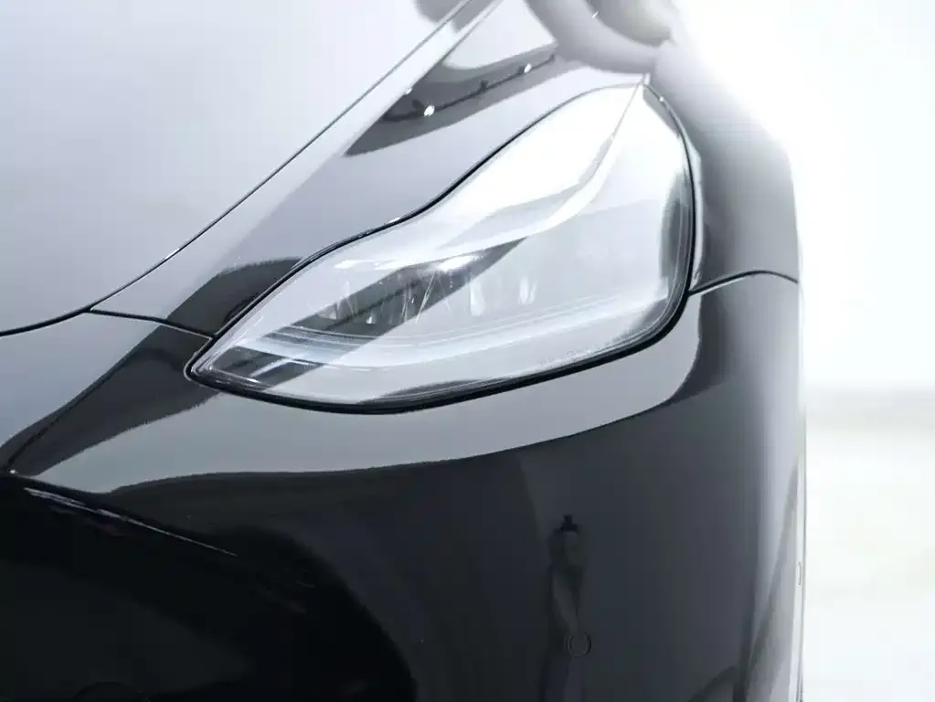 Tesla Model Y 2023 из CN, фото 9