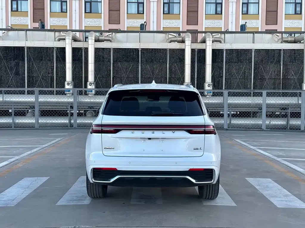 Geely Xingyue L — фото 6