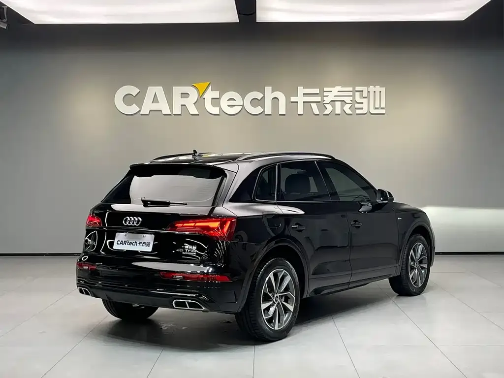 Audi Q5L — фото 4