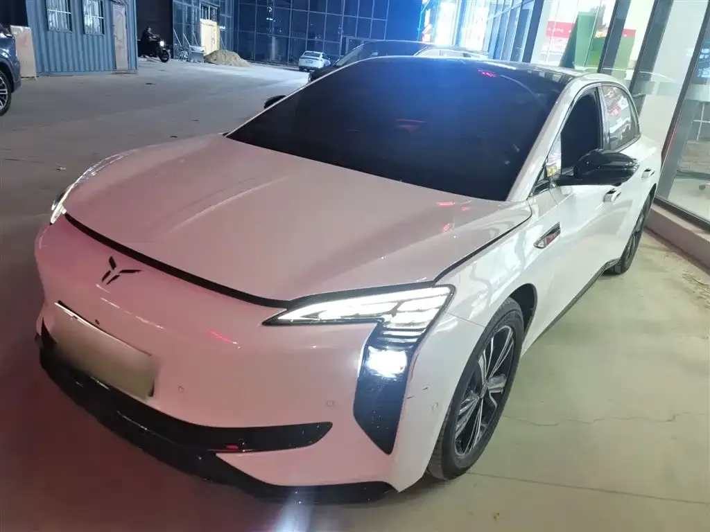 Hongqi EH7 2024 из CN, фото 1