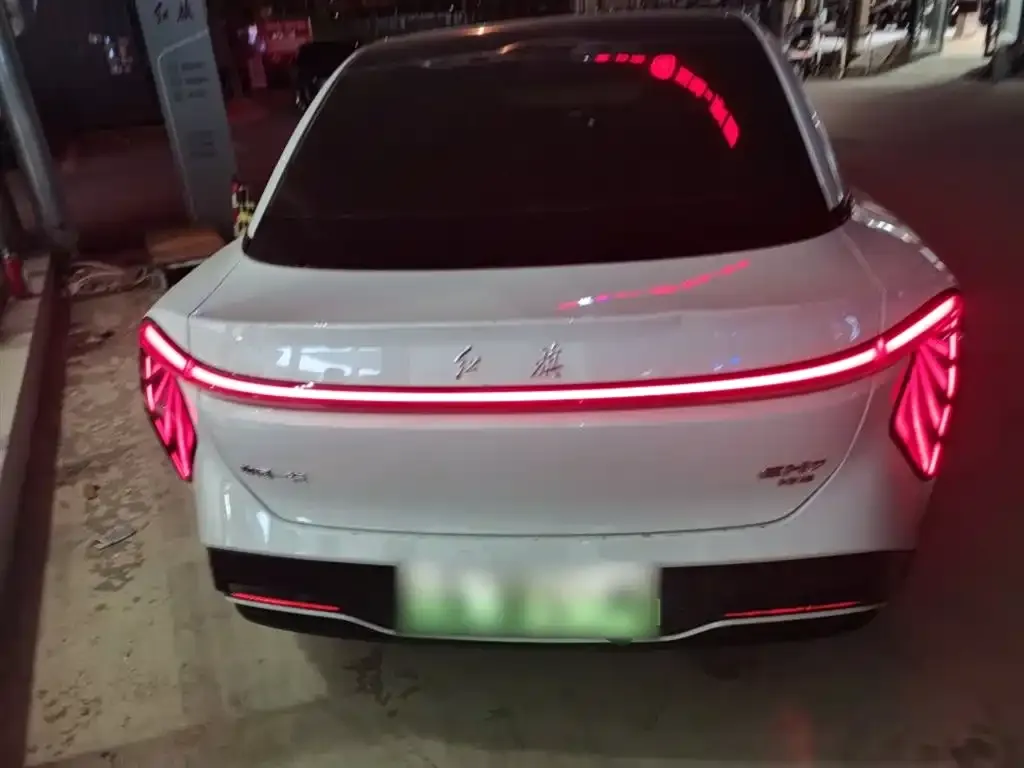 Hongqi EH7 2024 из CN, фото 6