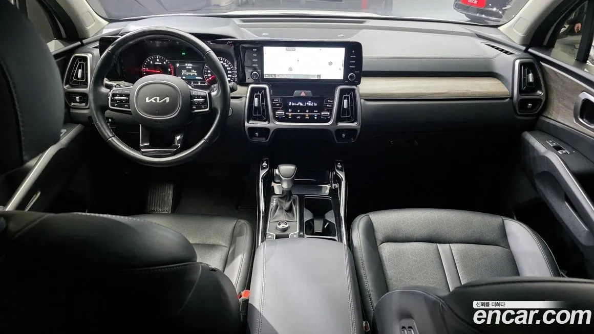 Kia Sorento — фото 7