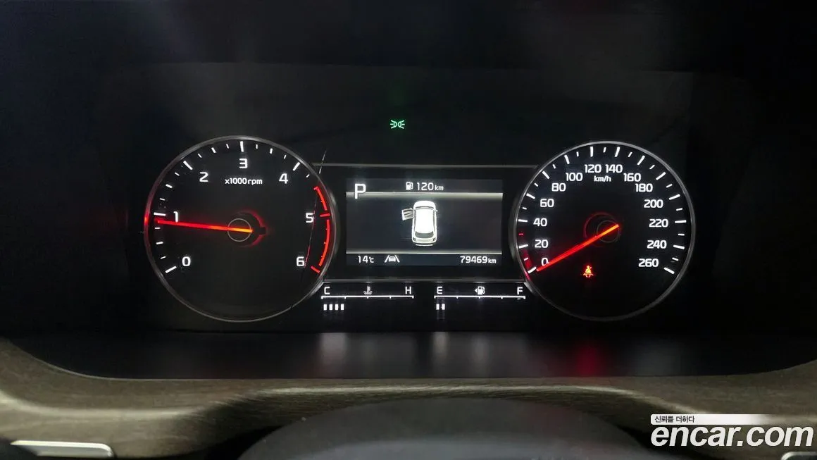 Kia Sorento — фото 8