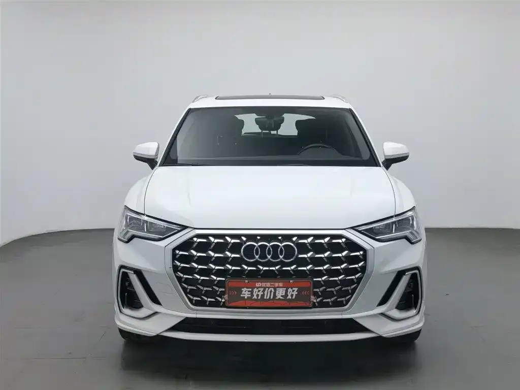 Audi Q3 2024 из CN, фото 3