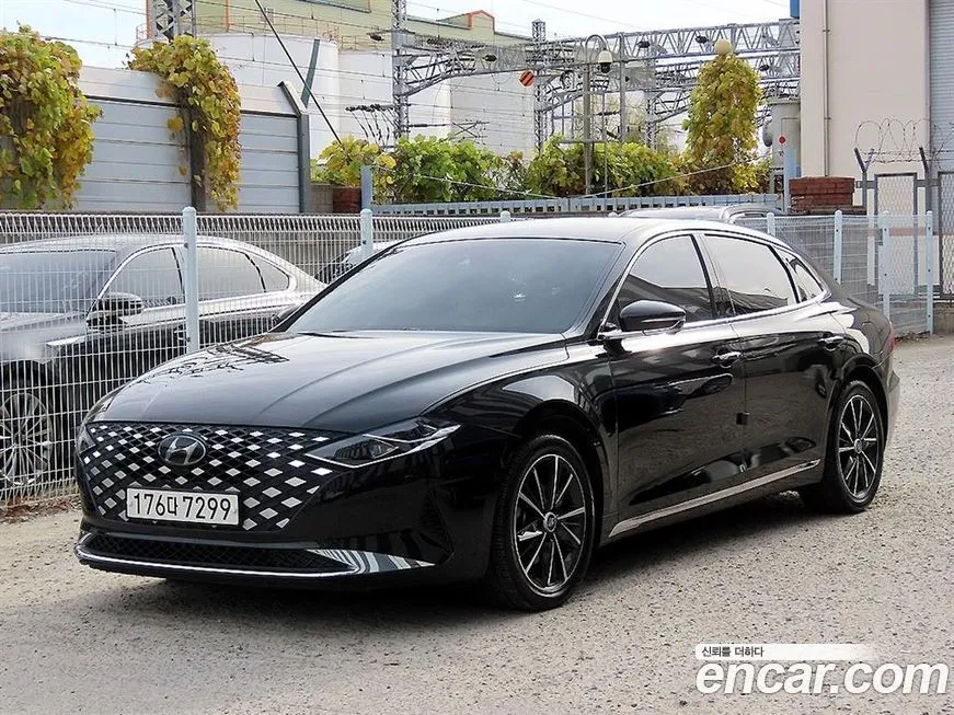 Hyundai Grandeur — фото 1