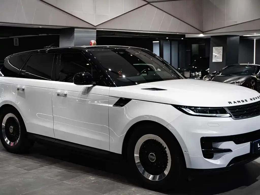 Land Rover Sport 2023 из CN, фото 2