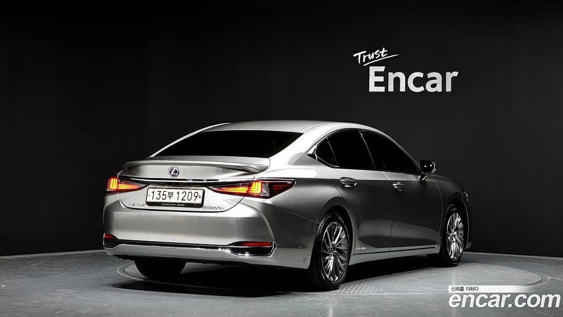 Lexus ES — фото 2