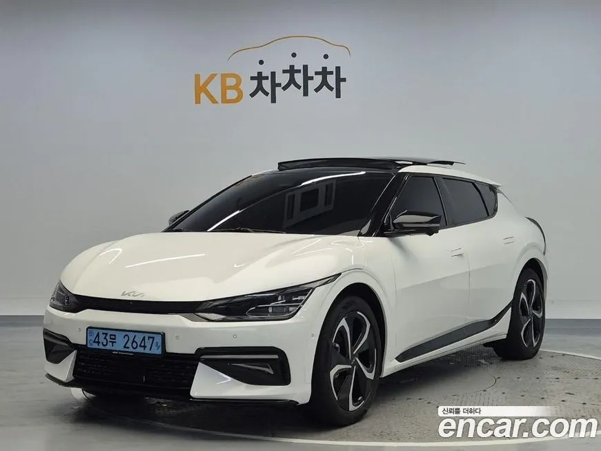 Kia EV6 — фото 1