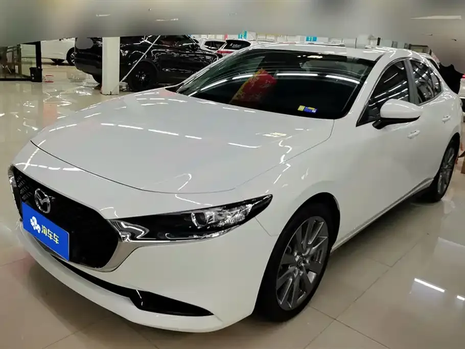 Mazda 3 Axela 2022 из CN, фото 1