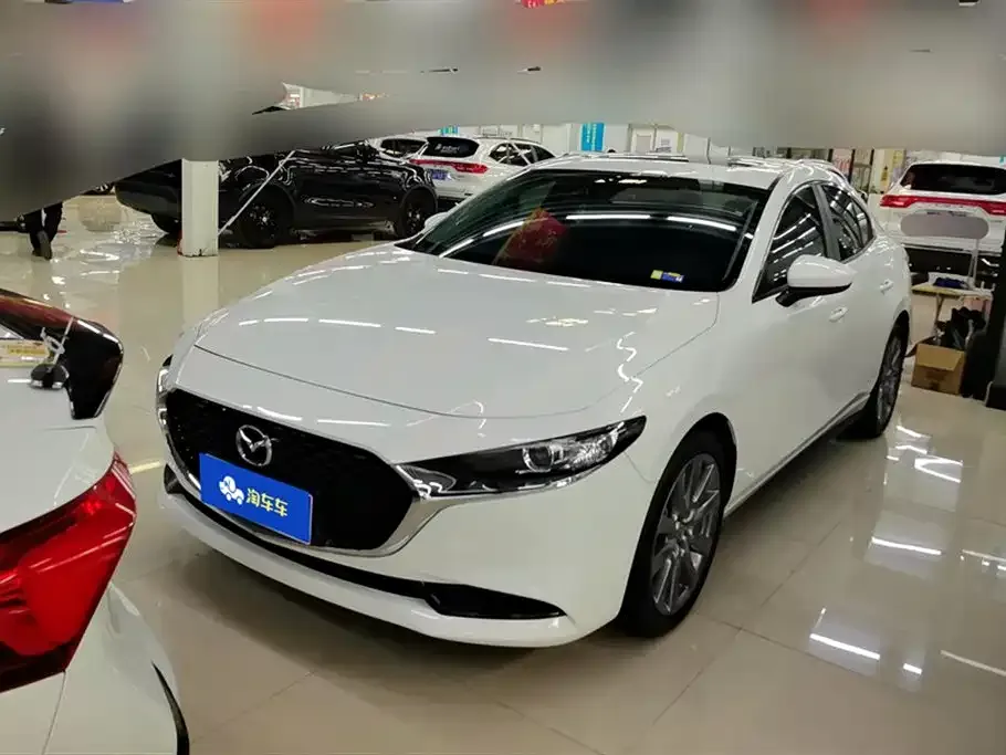 Mazda 3 Axela 2022 из CN, фото 2