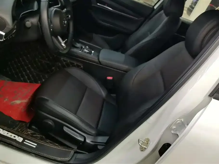 Mazda 3 Axela 2022 из CN, фото 9
