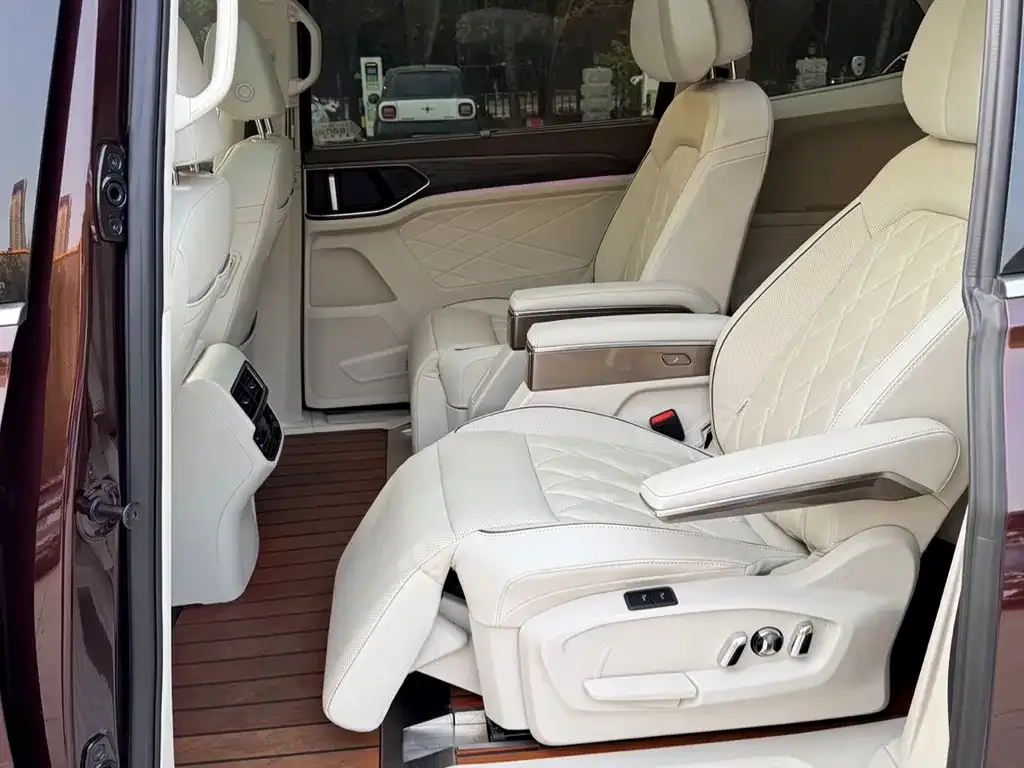 Volkswagen Viloran 2022 из CN, фото 10