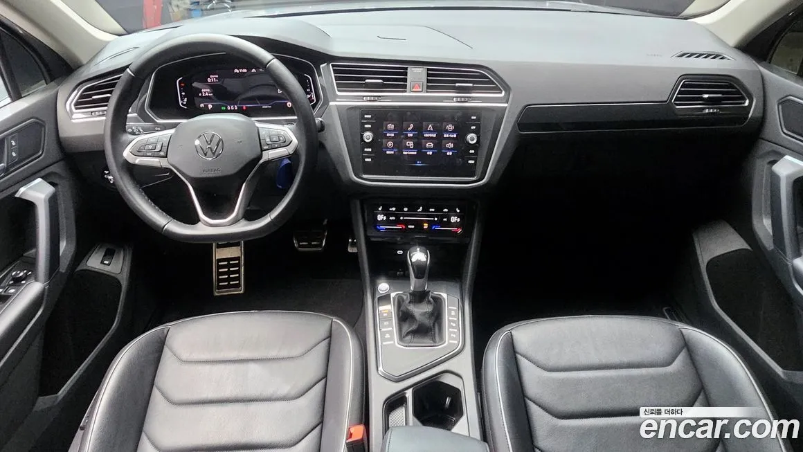 Volkswagen Tiguan — фото 7