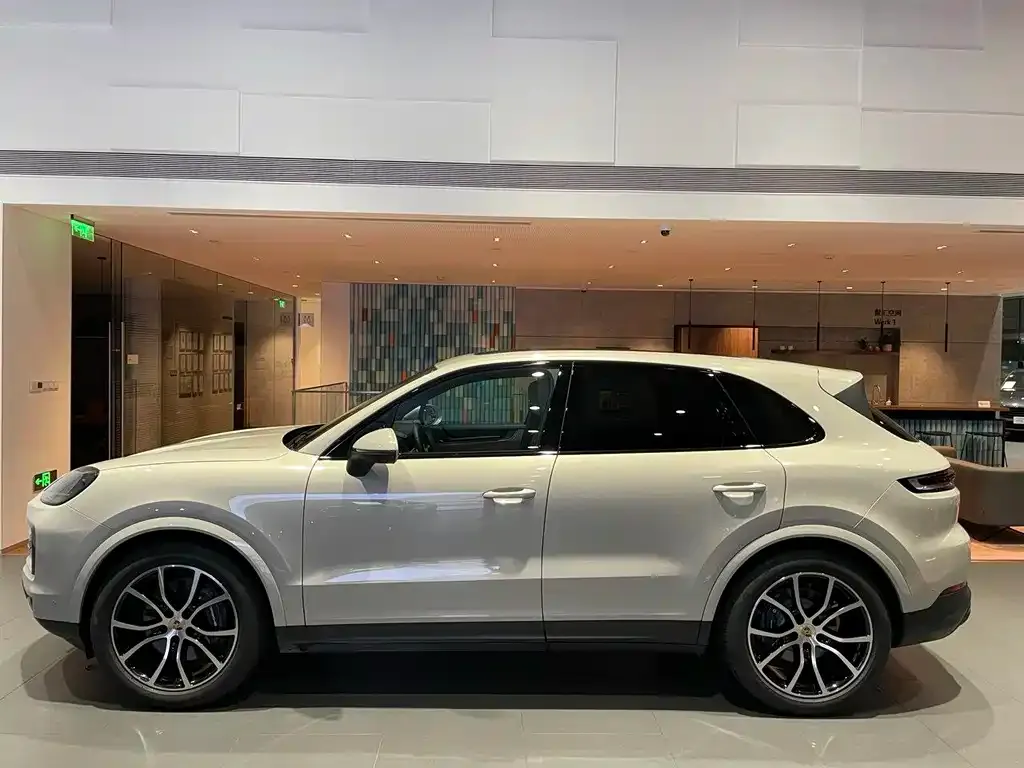 Porsche Cayenne 2024 из CN, фото 2