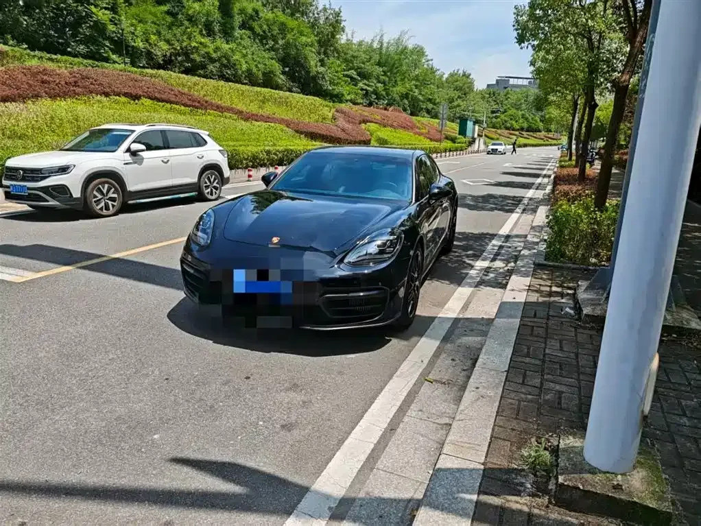 Porsche Panamera 2023 из CN, фото 1