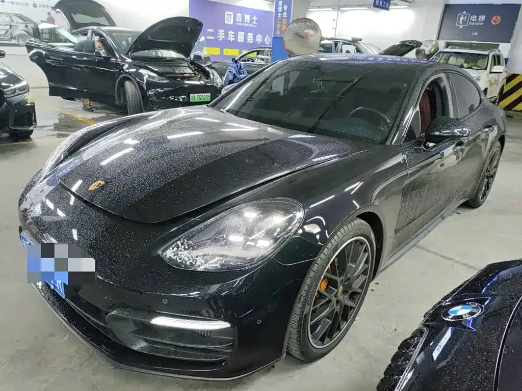 Porsche Panamera 2023 из CN, фото 2