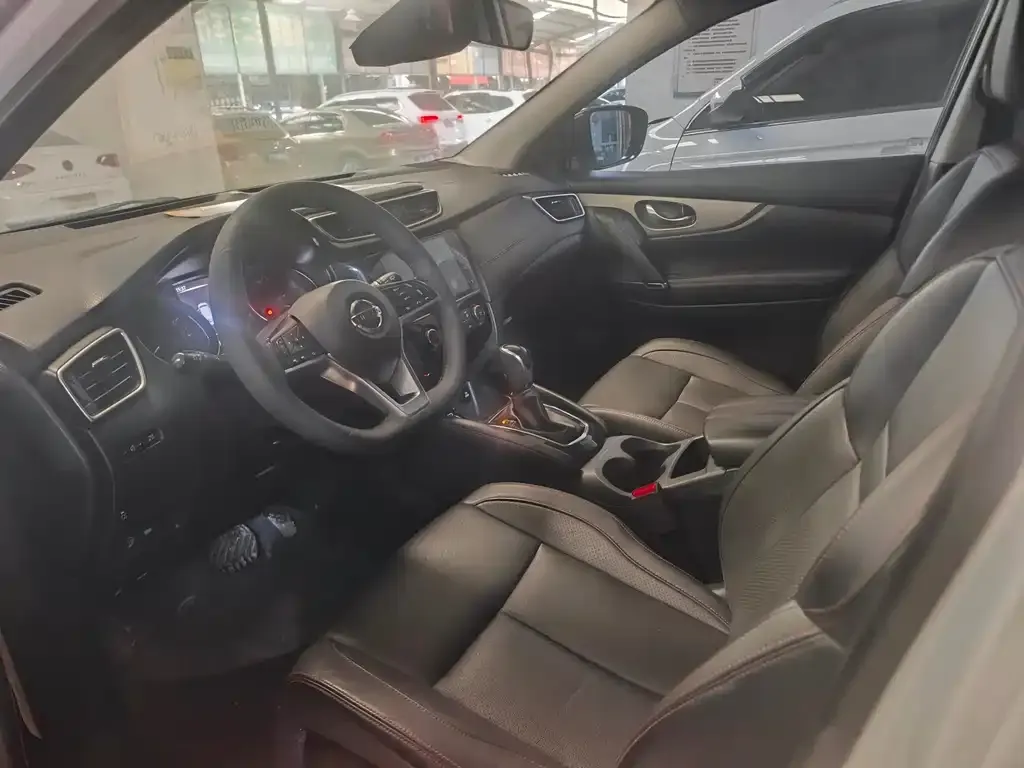 Nissan Qashqai 2021 из CN, фото 4