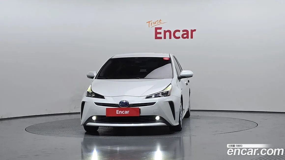 Toyota Prius 2021 из KR, фото 3