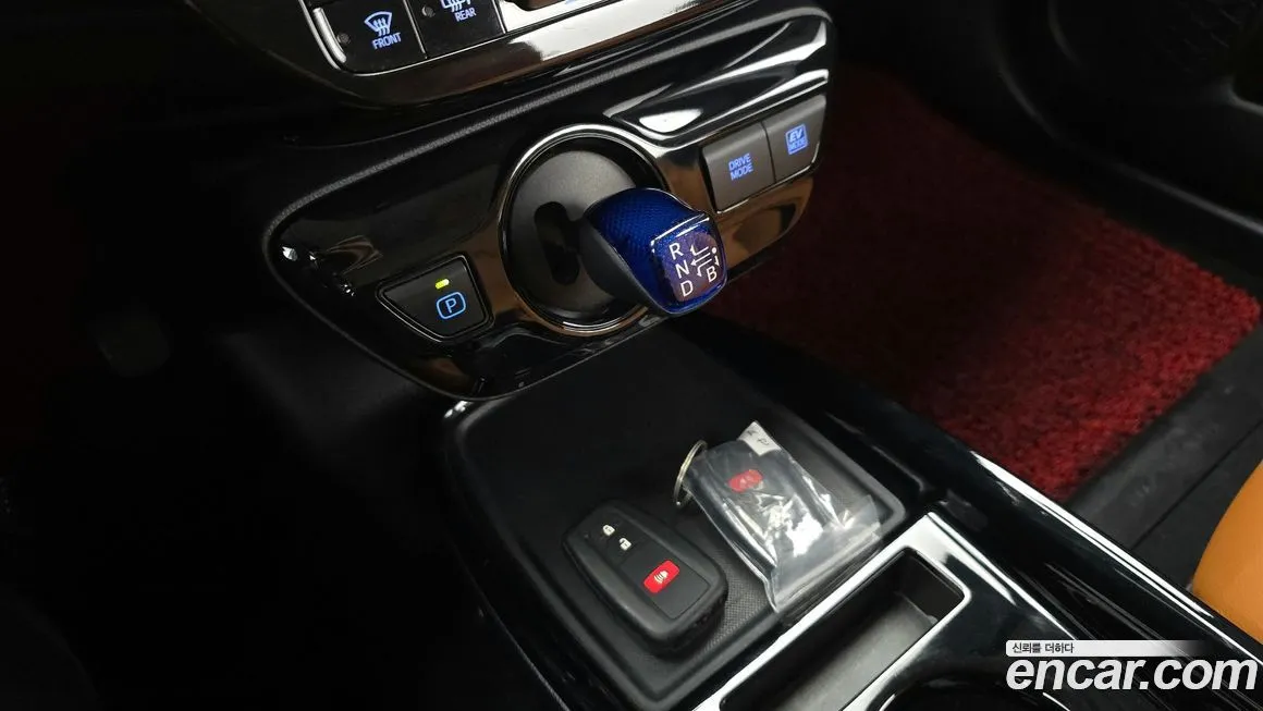 Toyota Prius 2021 из KR, фото 9