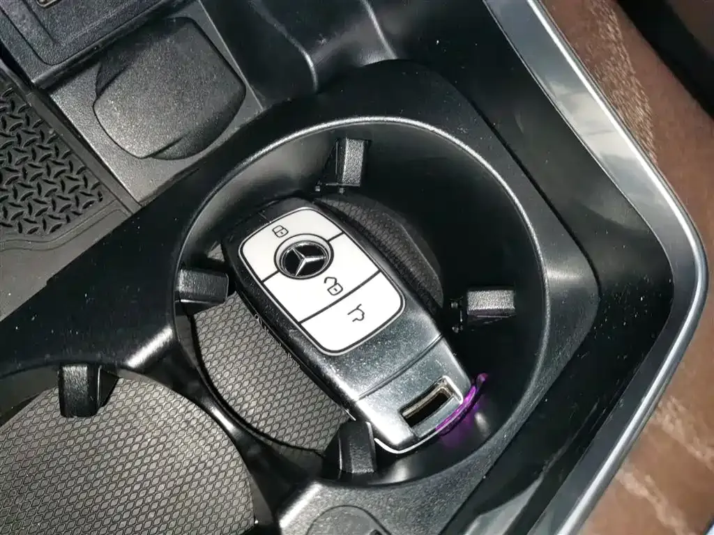 Mercedes-Benz E-Class 2022 из CN, фото 9