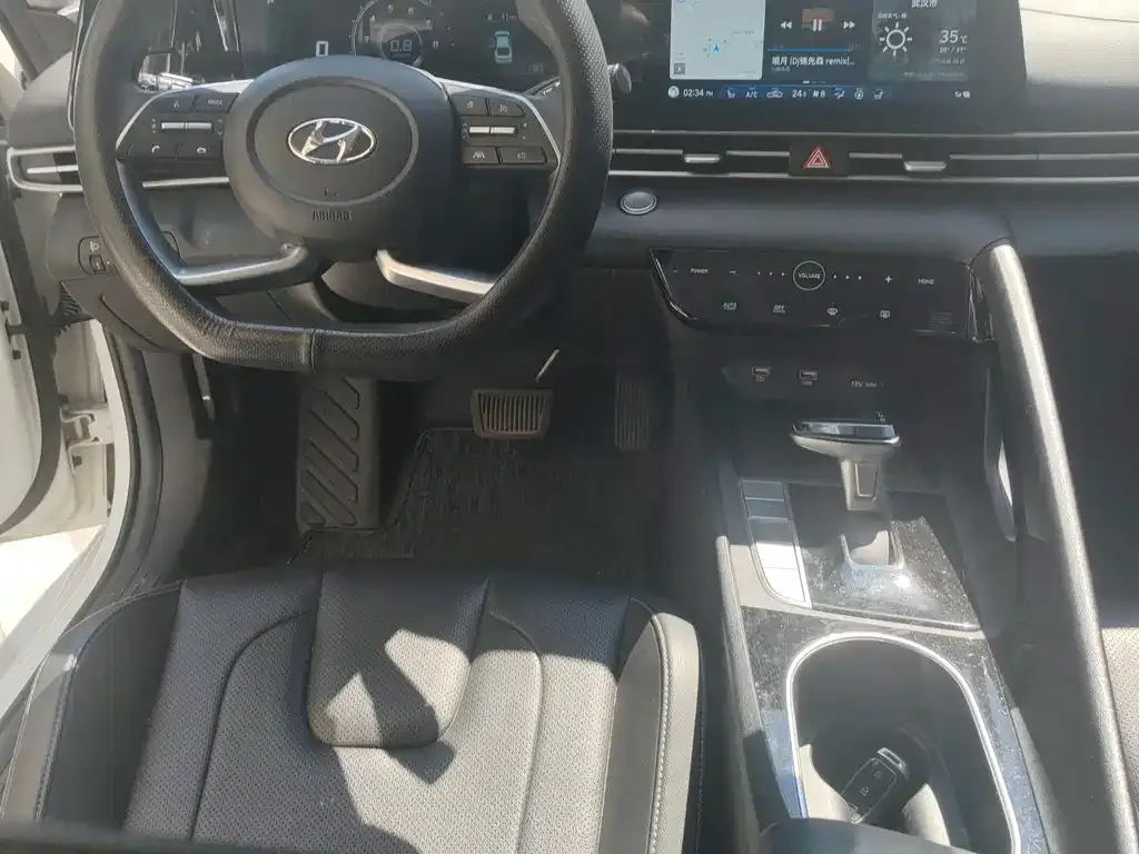 Hyundai Elantra 2023 из CN, фото 6