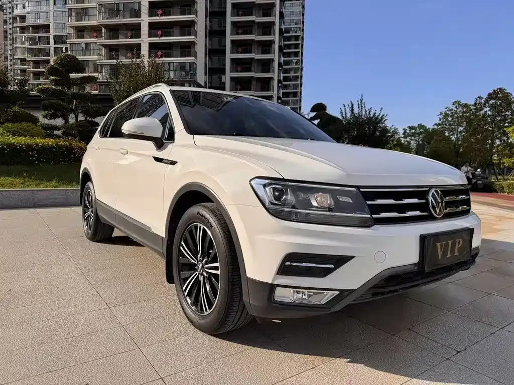 Volkswagen Tiguan L 2021 из CN, фото 3
