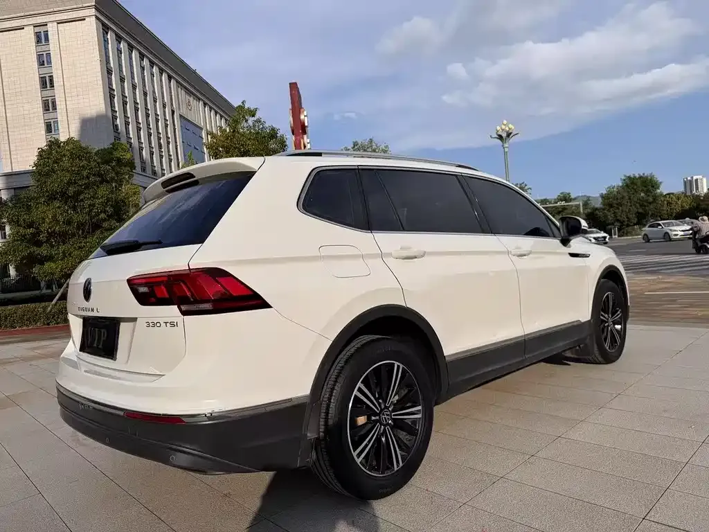 Volkswagen Tiguan L 2021 из CN, фото 6
